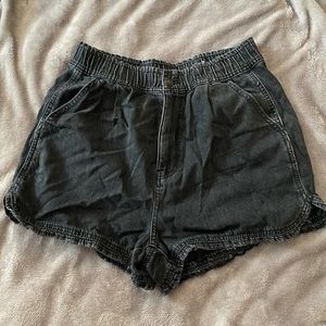 American Eagle high-waisted mom shorts